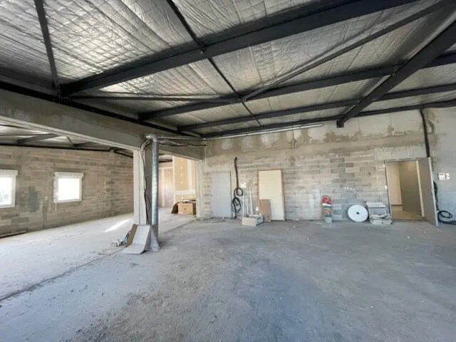 Bureau dans Nîmes à vendre - Photo principale – Image 1 sur 1