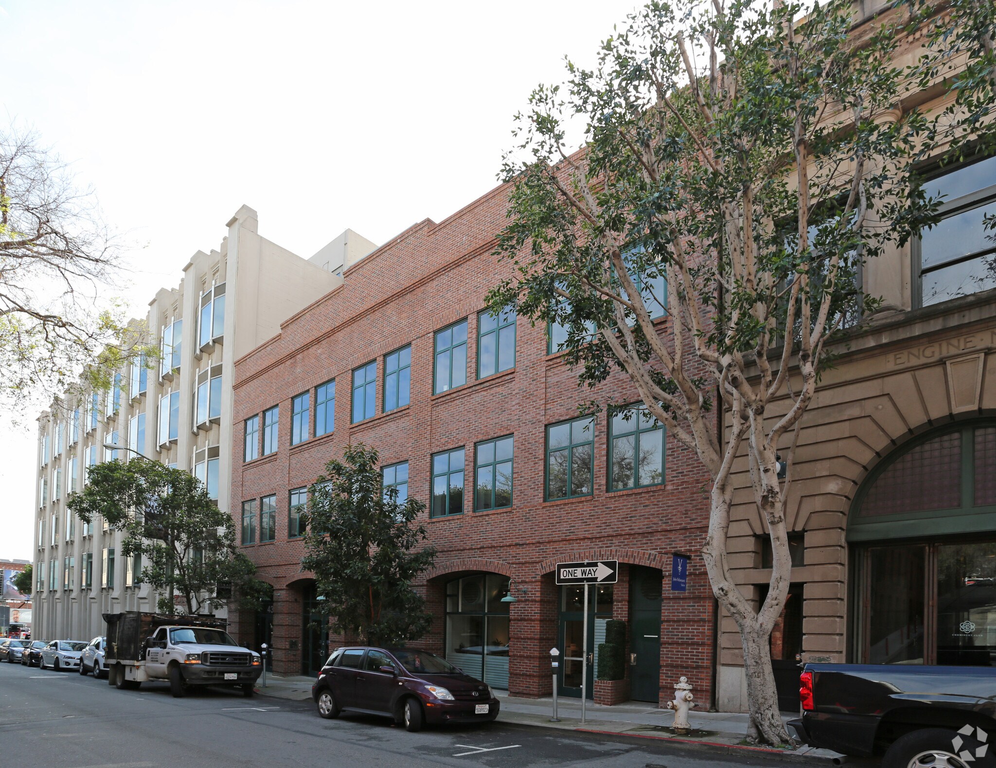 433-435 Pacific Ave, San Francisco, CA à louer Photo de l’immeuble– Image 1 sur 2