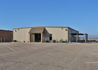 Plus de détails pour 921 N Nolan River Rd, Cleburne, TX - Bureau/Local commercial à louer