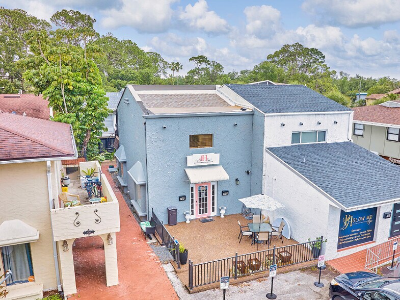 740 Overlook Dr, Winter Haven, FL à vendre - Photo de l’immeuble – Image 1 sur 53