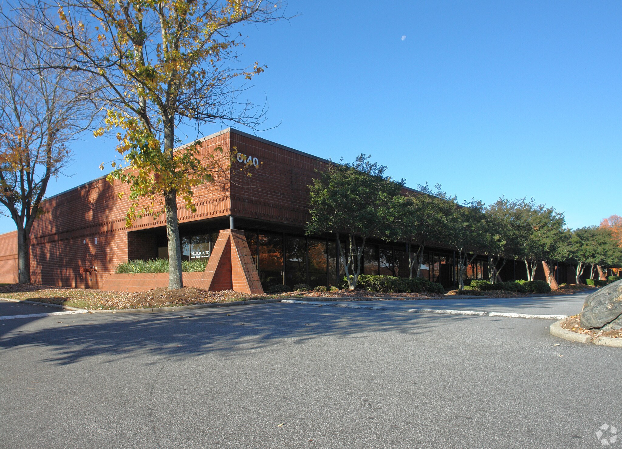 6140 Northbelt Pkwy, Norcross, GA à louer Photo de l’immeuble– Image 1 sur 4