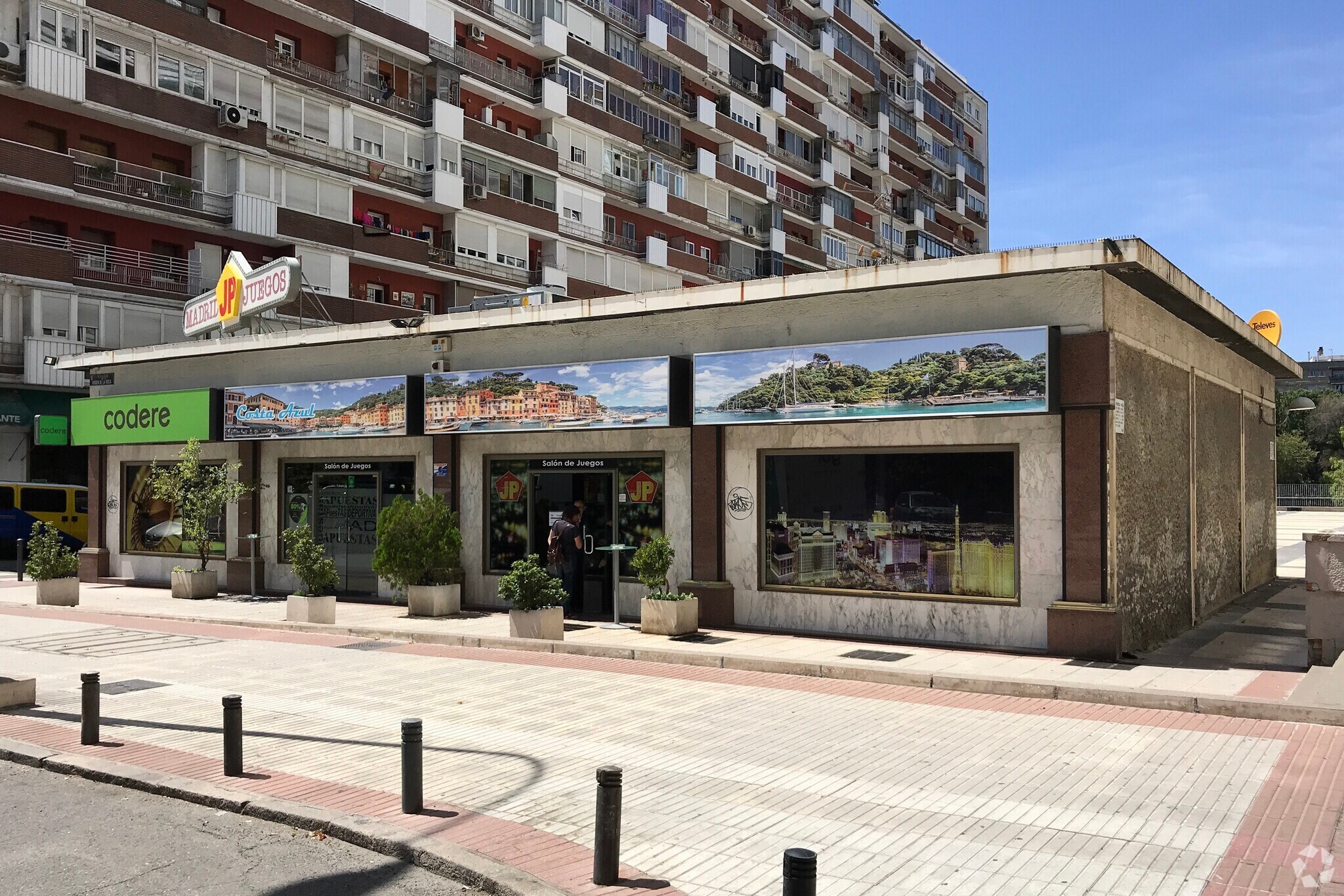 Local commercial dans Madrid, Madrid à vendre Photo principale– Image 1 sur 2