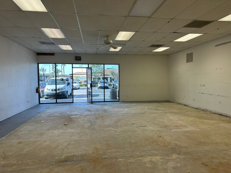 997 W San Marcos Blvd, San Marcos, CA à louer - Photo de l’immeuble – Image 3 sur 7