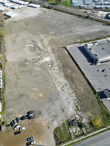2505 N Sherman Dr, Indianapolis, IN à louer - Photo principale – Image 1 sur 8