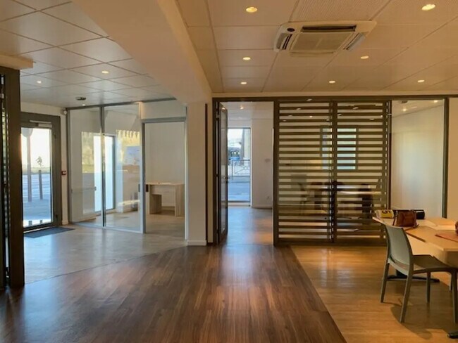 Plus de détails pour Bureau à louer