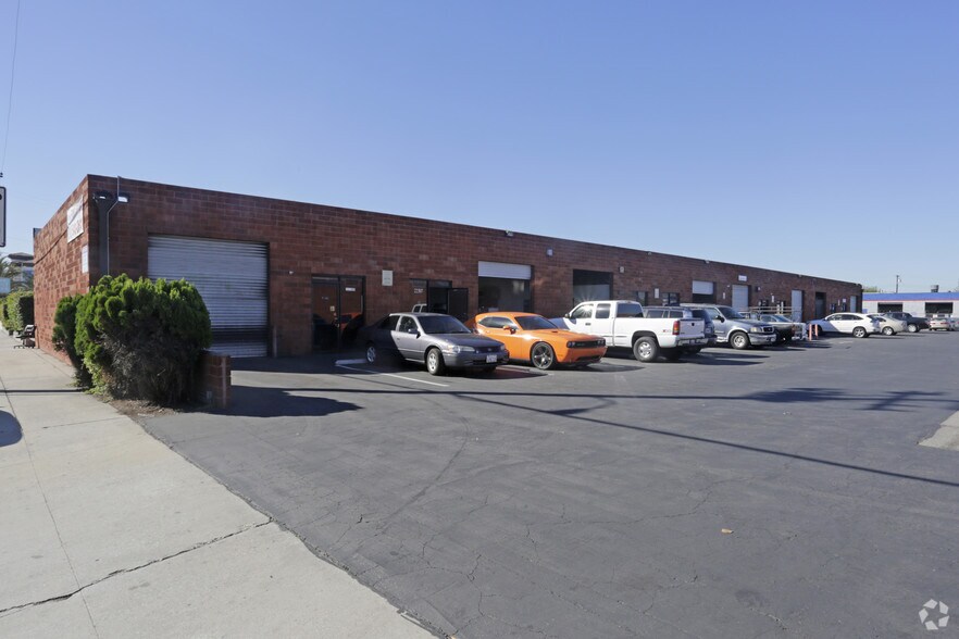22305-22319 S Vermont Ave, Torrance, CA à louer - Photo de l’immeuble – Image 1 sur 8