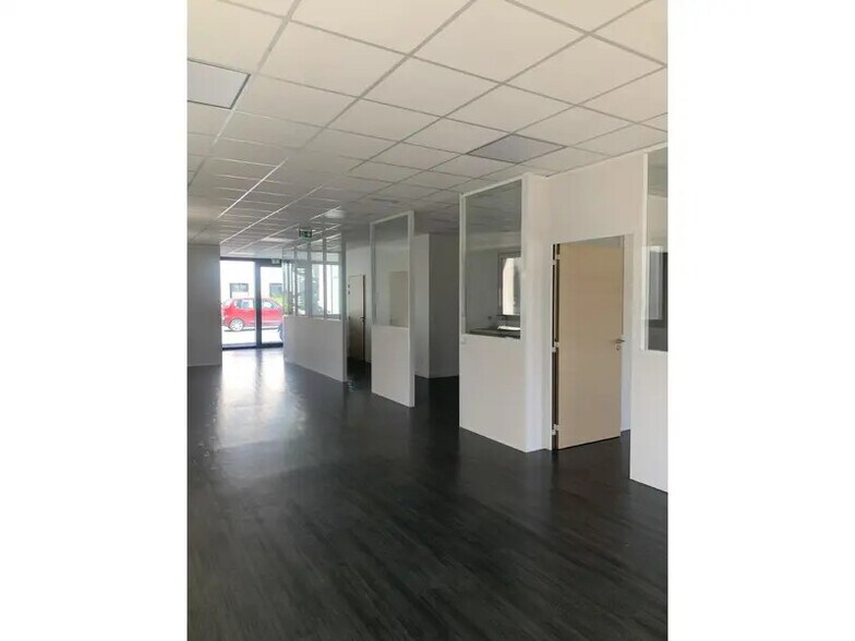 Bureau dans Saint-Denis à louer - Photo intérieure – Image 1 sur 5
