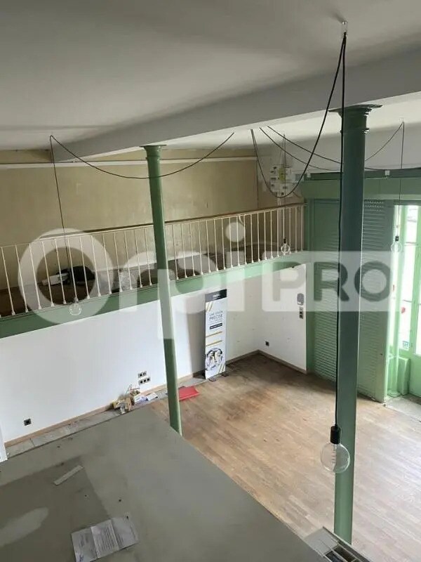 Plus de détails pour Local commercial à louer