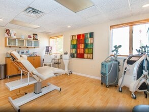 184 Pompton Ave, Verona, NJ à louer Photo intérieure– Image 1 sur 5