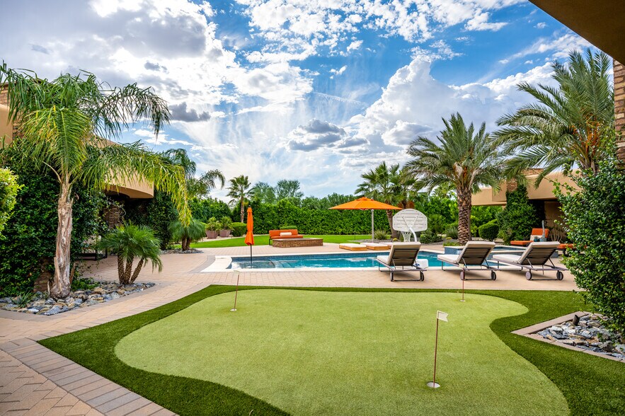 8116 E Vista Bonita Dr, Scottsdale, AZ à vendre - Photo de l’immeuble – Image 3 sur 32