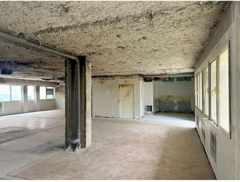 Local commercial dans Levallois-Perret à vendre - Photo de l’immeuble – Image 3 sur 12