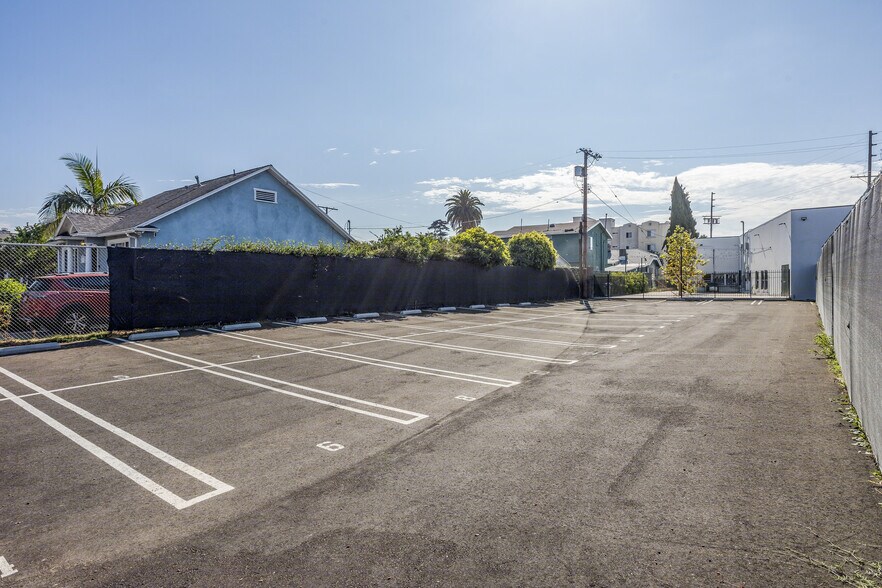 4501-4515 W Adams Blvd, Los Angeles, CA à louer - Photo de l’immeuble – Image 3 sur 15