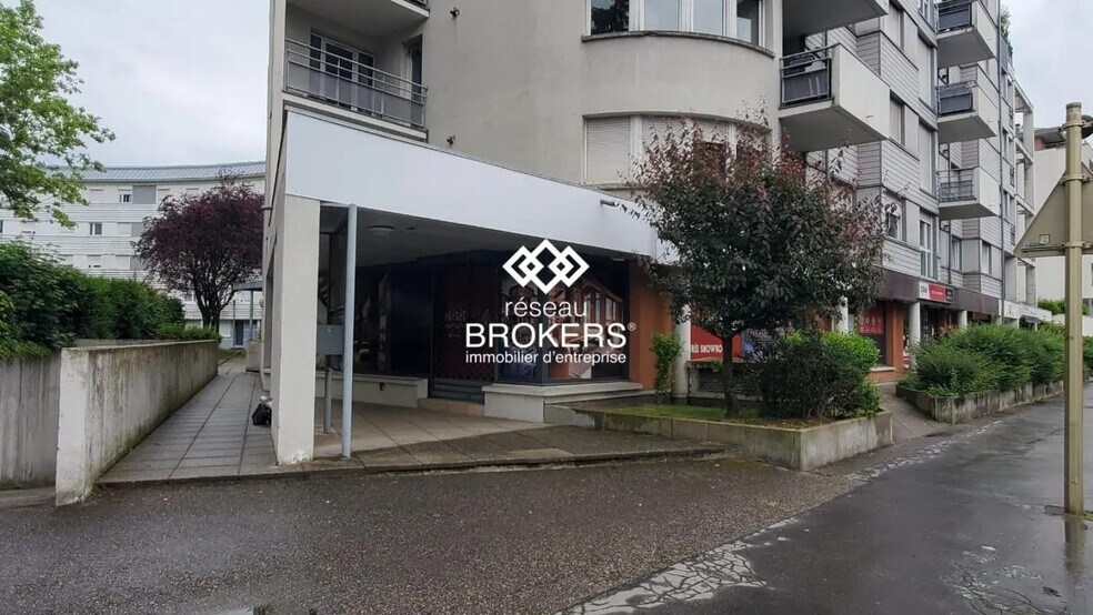 Local commercial dans Annecy à vendre - Photo de l’immeuble – Image 1 sur 6