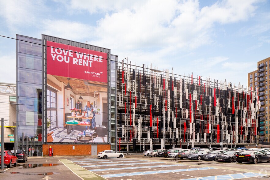 South Way, Wembley à louer - Photo de l’immeuble – Image 3 sur 4