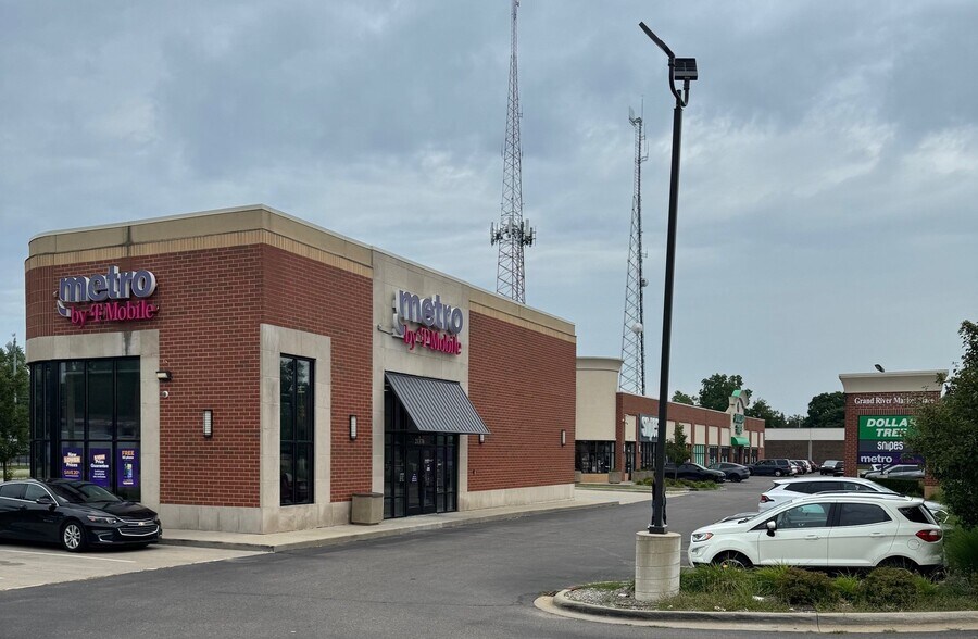 21310 Grand River Ave, Detroit, MI à louer - Photo de l’immeuble – Image 2 sur 12