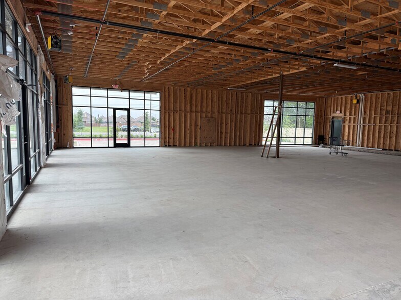 914 W 1st St, Justin, TX à louer - Photo de l’immeuble – Image 2 sur 9