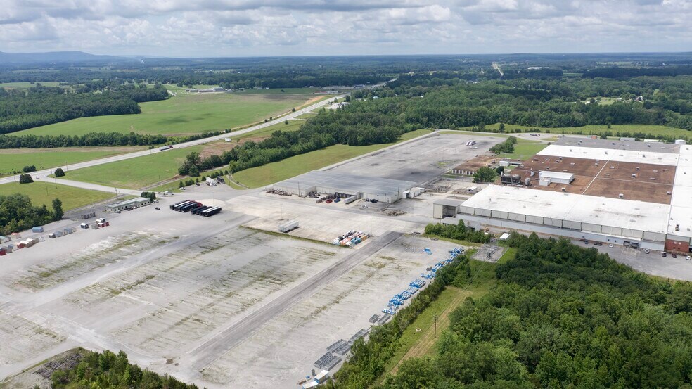 200 Carrier Dr, Morrison, TN à louer - Photo de l’immeuble – Image 2 sur 15
