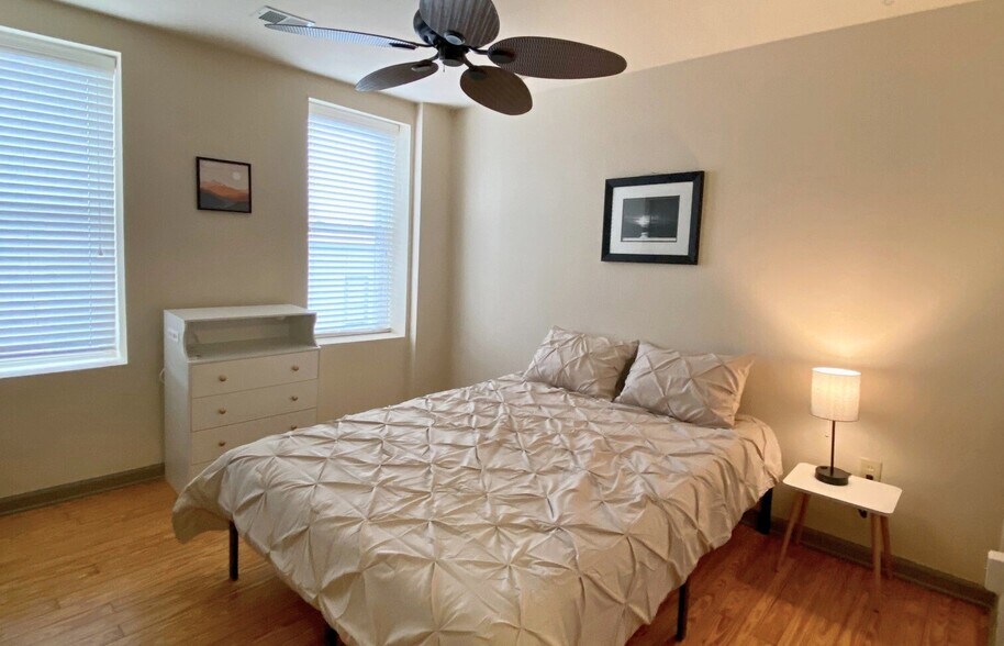 135 Salem Ave SW, Roanoke, VA à vendre - Photo de l’immeuble – Image 2 sur 27