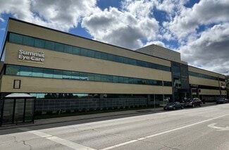 Plus de détails pour 10425 W North Ave, Milwaukee, WI - Bureau à louer