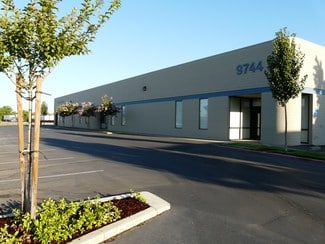 Plus de détails pour 9731 Dino Dr, Elk Grove, CA - Industriel/Logistique à louer