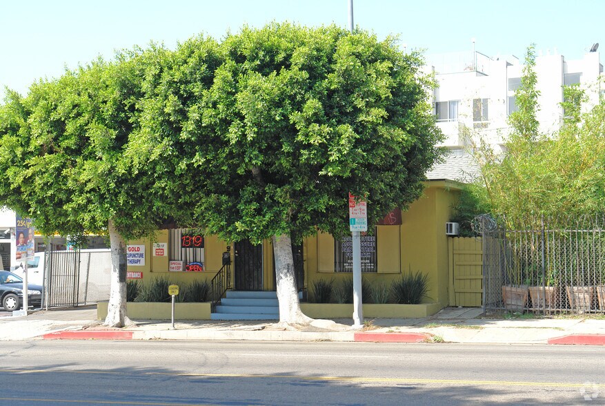 1319 N La Brea Ave, Los Angeles, CA à louer - Photo de l’immeuble – Image 2 sur 2