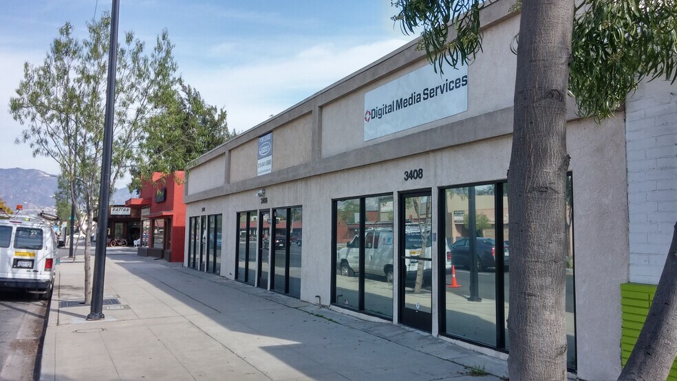 3406 W Burbank Blvd, Burbank, CA à louer - Photo de l’immeuble – Image 3 sur 4