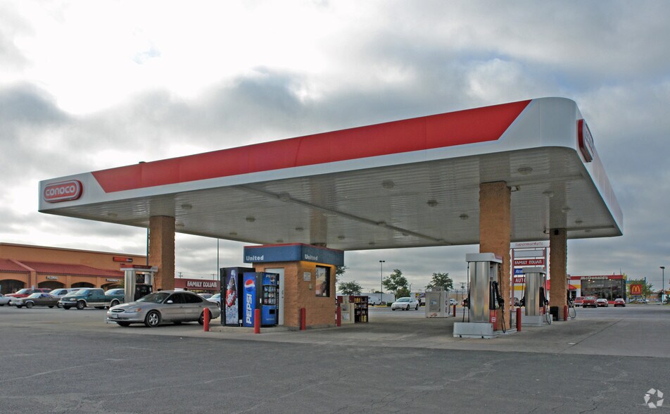 112 N University Ave, Lubbock, TX à louer - Photo de l’immeuble – Image 2 sur 9