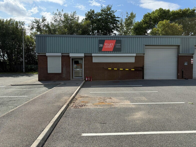 2-8 Hermes Rd, Liverpool à louer - Photo de l’immeuble – Image 2 sur 11