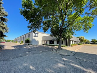 Plus de détails pour 6707 Shingle Creek Pky, Brooklyn Center, MN - Industriel/Logistique à vendre