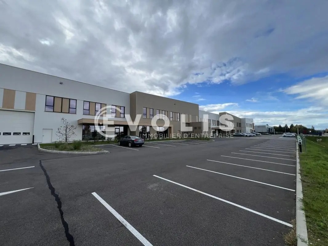 Avenue Stève Biko, Villefontaine à louer Photo de l’immeuble– Image 1 sur 23