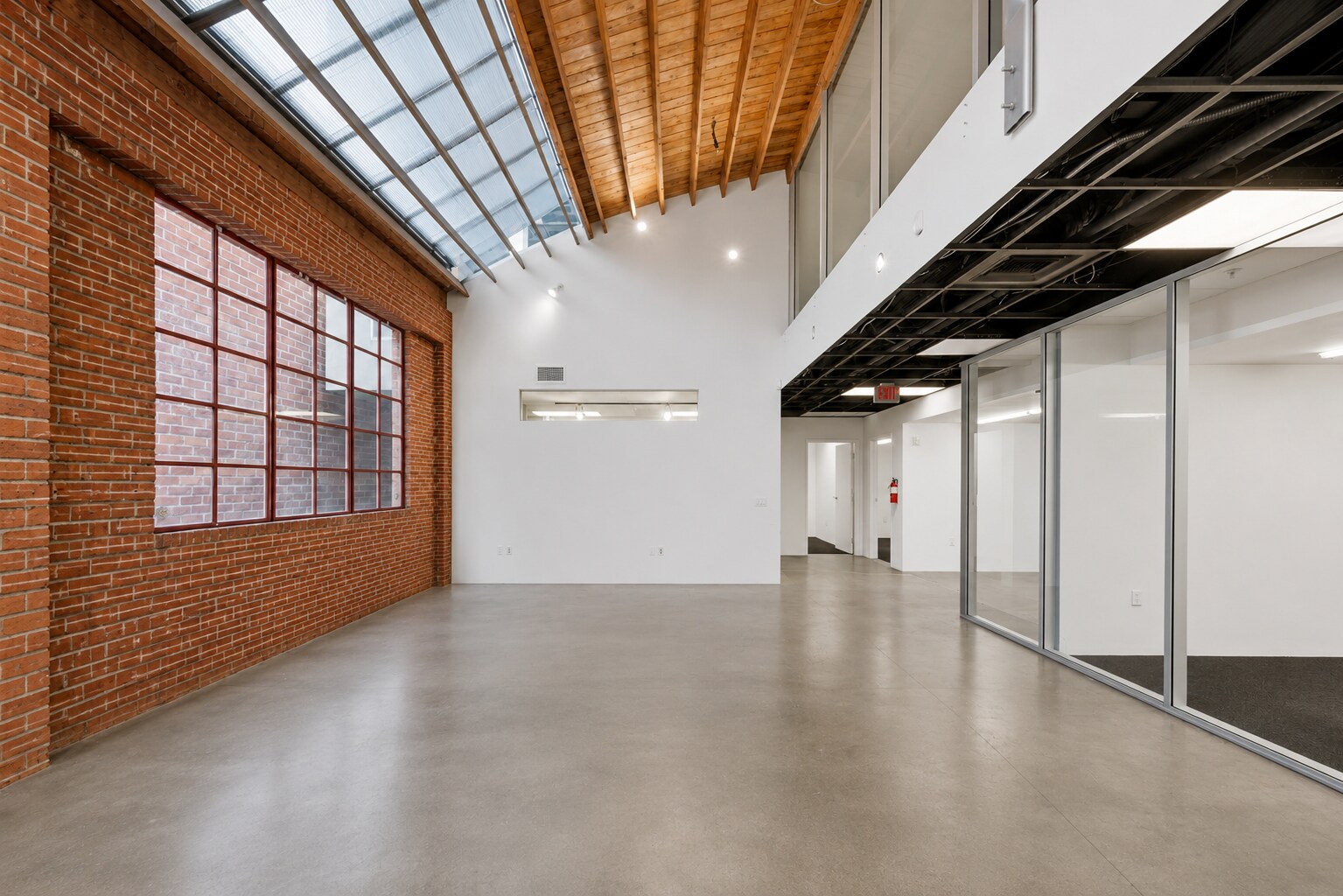 3535 Hayden Ave, Culver City, CA à louer Photo intérieure– Image 1 sur 5