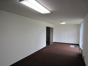 910-942 N Batavia St, Orange, CA à louer Photo de l’immeuble– Image 1 sur 9