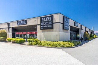 Plus de détails pour 13570 77 Ave, Surrey, BC - Local commercial à louer