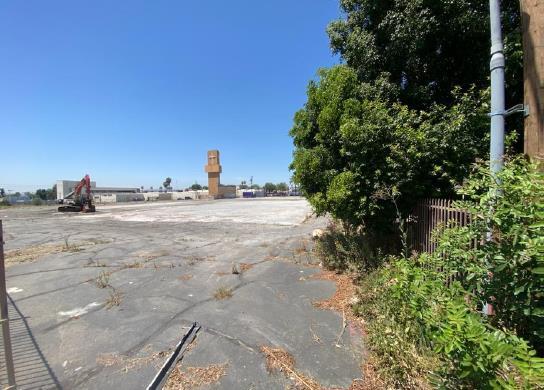 655 N Mills Ave, Pomona, CA à vendre - Photo de l’immeuble – Image 3 sur 9