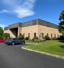 155 US Highway 46, Fairfield, NJ à louer Photo de l’immeuble– Image 1 sur 3