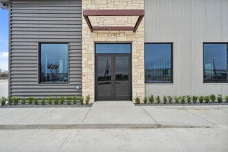 Hwy. 90 and Commerce, Katy, TX à louer Photo de l’immeuble– Image 2 sur 18