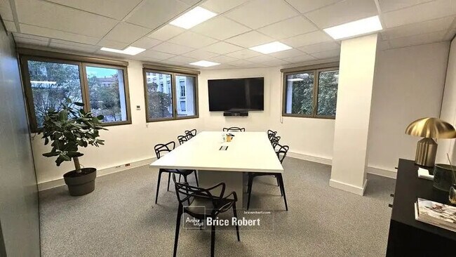 Plus de détails pour Bureau à louer