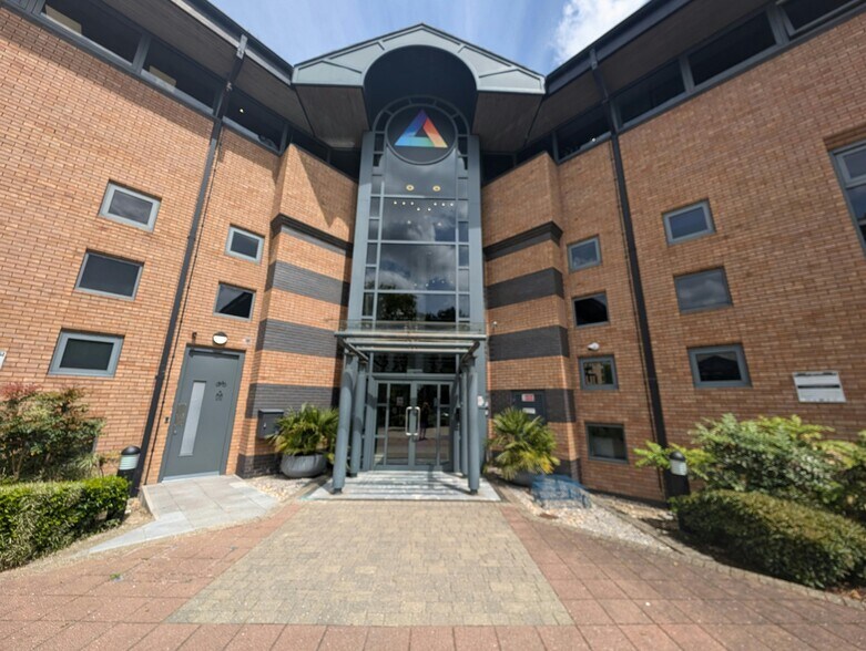 Parkway, Fareham à louer - Photo de l’immeuble – Image 1 sur 19