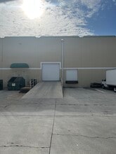 4407-4497 SW Martin Hwy, Palm City, FL à louer Photo de l’immeuble– Image 2 sur 3