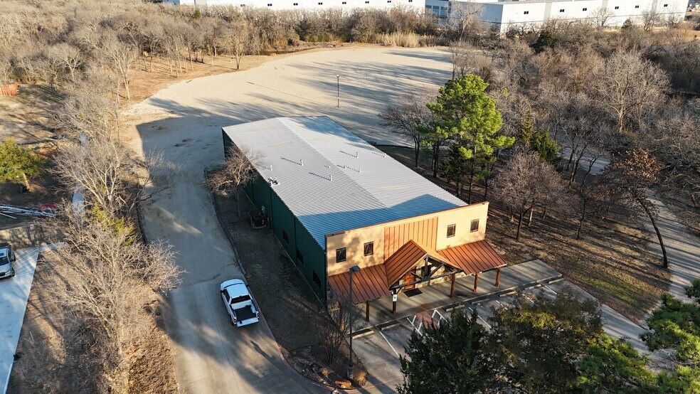 3009 Sandy Ln, Fort Worth, TX à vendre - Photo de l’immeuble – Image 3 sur 14