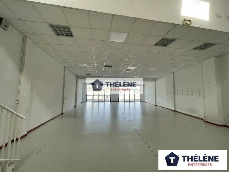 Local commercial dans Saint-Jean-de-Védas à louer - Photo intérieure – Image 2 sur 11