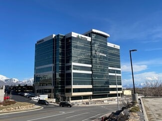 Plus de détails pour 3300 N Triumph Blvd, Lehi, UT - Bureau à louer