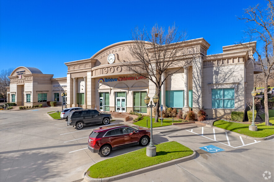 1900 Ballpark Way, Arlington, TX à louer - Photo principale – Image 1 sur 23