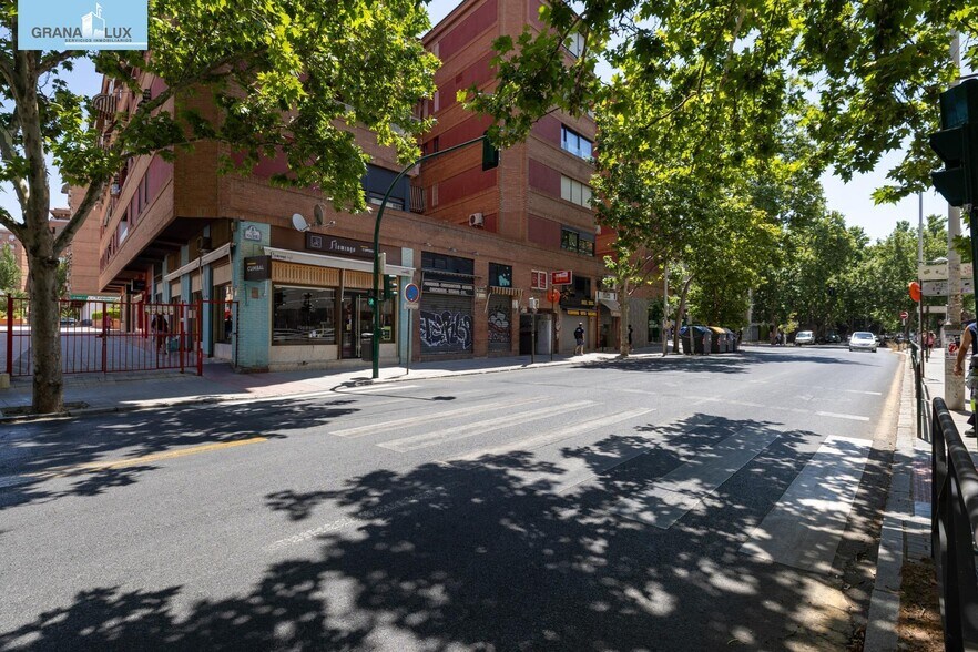 Local commercial dans Granada à vendre - Photo de l’immeuble – Image 3 sur 36