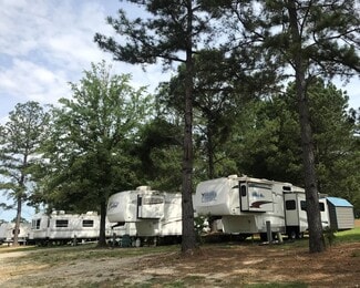 Plus de détails pour 115 Private Road 1301, Gladewater, TX - Logement à vendre