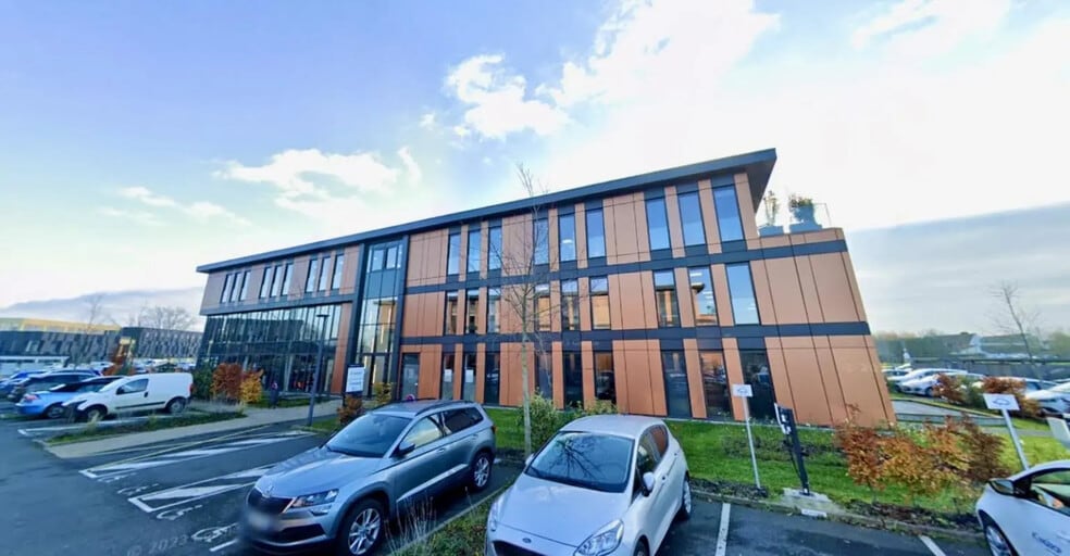 6 Rue Des Peupliers, Lesquin à louer - Photo de l’immeuble – Image 1 sur 7