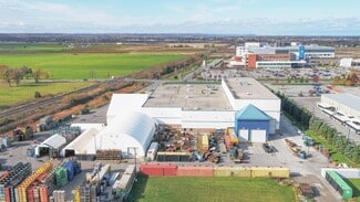 Plus de détails pour 2032 First St Louth, St Catharines, ON - Industriel/Logistique à vendre