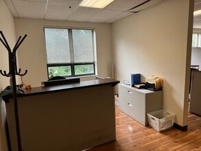 231 E Main St, Milford, MA à louer Photo intérieure– Image 2 sur 8