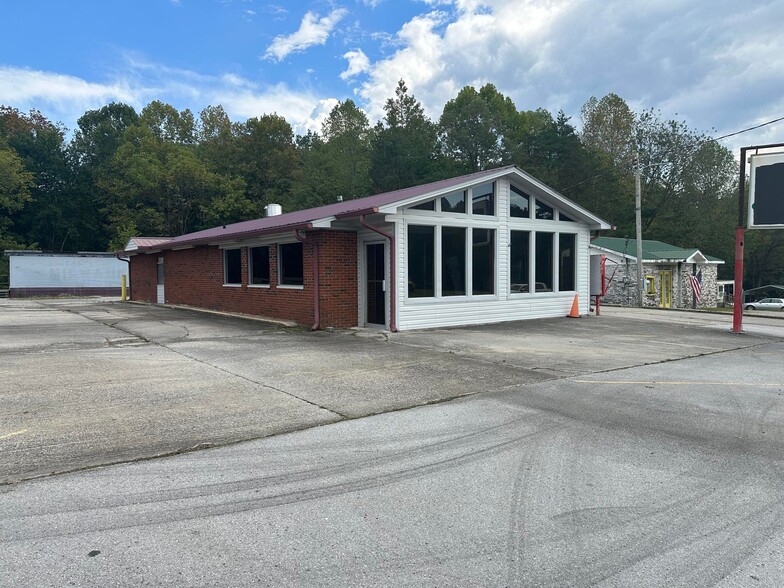740 US-27, Whitley City, KY à vendre - Photo principale – Image 1 sur 6