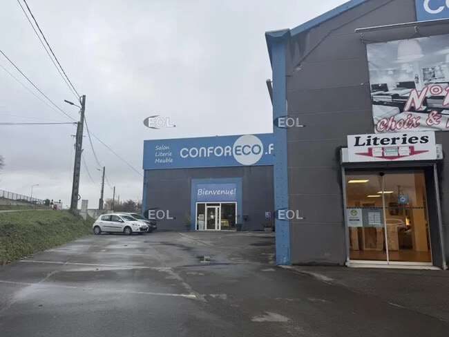 Plus de détails pour Local d’activités à vendre